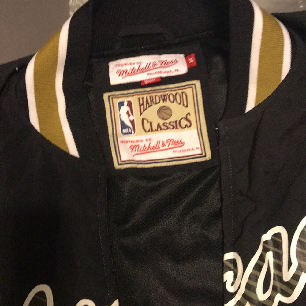 vintage Mitchell and Ness ‘98 champion authentic